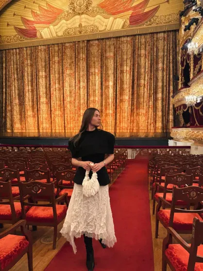 Саша Новикова и Федук с дочерью, Агата Муцениеце и Пётр Дранга, Антон и Елена Пинские, Карина Нигай и все-все смотрят "Щелкунчик" в Большом театре