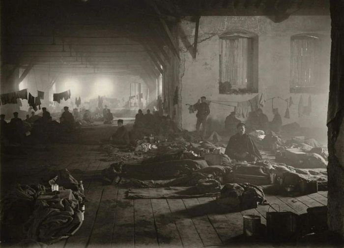 Как жилось русским эмигрантам в Турции после революции и почему им были не рады