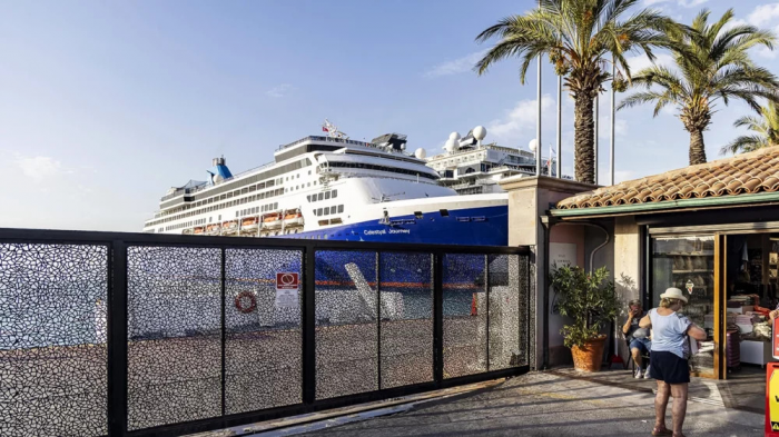 Россияне застряли на круизном лайнере из-за конфликта на Ближнем Востоке