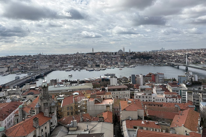 Постучись в его дверь. Как провести незабываемые выходные в турецком городе, который заменил россиянам Париж и Дубай