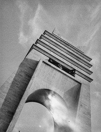 «Эти европейцы разрушили весь мир» Африка глазами британского летчика. Уникальные кадры Второй мировой