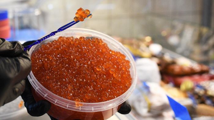 Красная и черная: как правильно выбрать икру и не нарваться на подделку