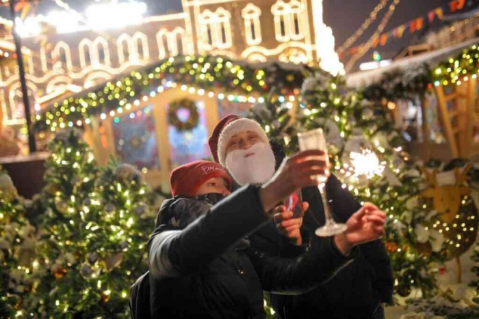 Эксперт СМИ2 объяснил, почему россияне против запрета алкоголя в Новый год