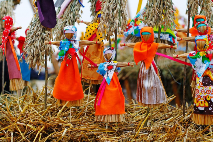 Когда начинается Масленица в 2026 году: все традиции масленичной недели по дням