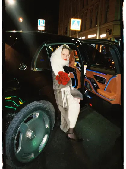 Художница Маша Янковская показала новые фото со свадьбы с возлюбленным, от которого ждёт ребёнка