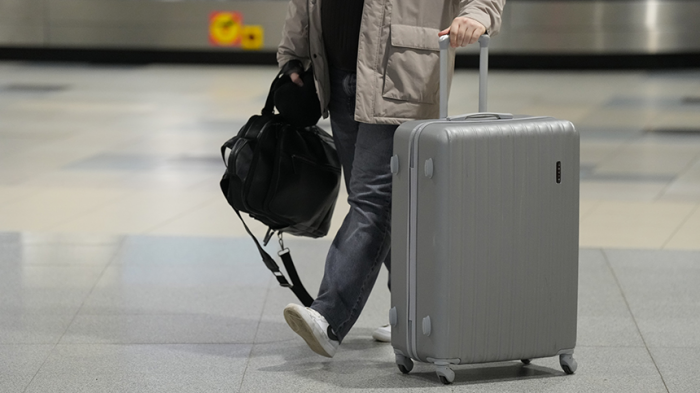 Новые правила авиаперелетов: ручная кладь, задержка рейсов и скидки на детские билеты