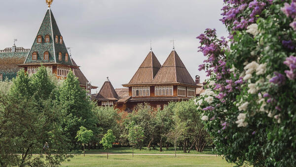 Мини-отпуск 2026: как не оставить годовую зарплату в Подмосковье