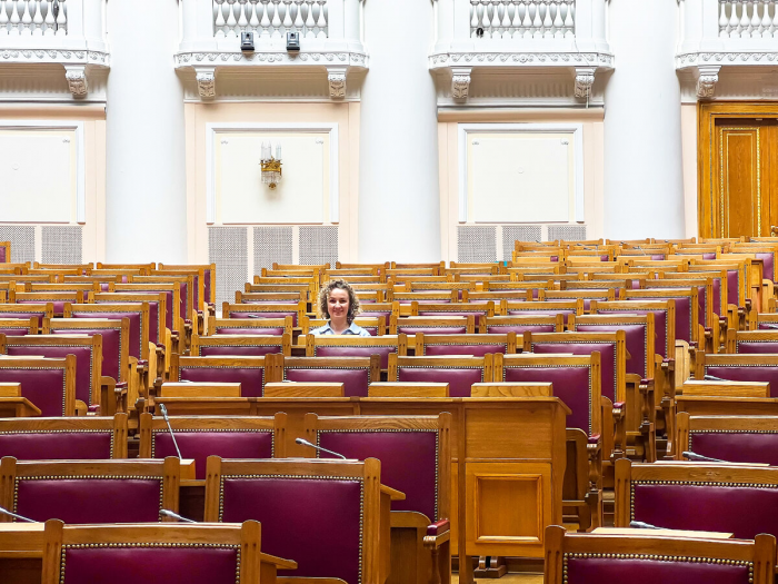 Дворец, в котором изменяли императрицы, а сейчас вход только после проверки ФСО!