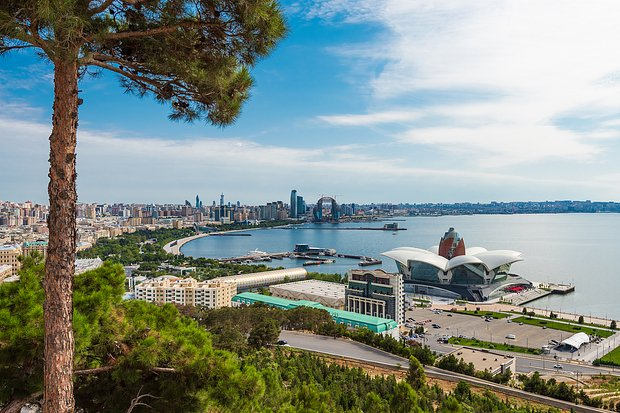 Куда поехать отдыхать летом 2026 года? Больше 20 направлений для отпуска в России и за границей