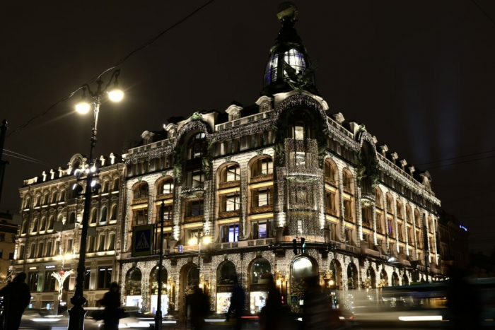 В Петербурге создали больше десятка мест для уникальных новогодних фото