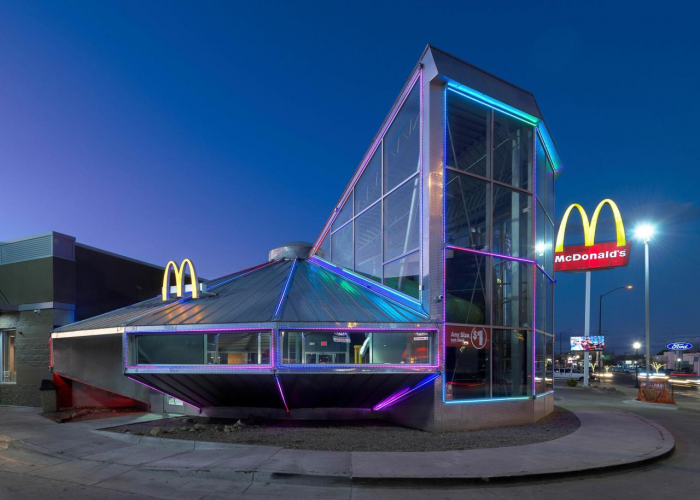 4 самых безумных и странных ресторана McDonald’s в мире