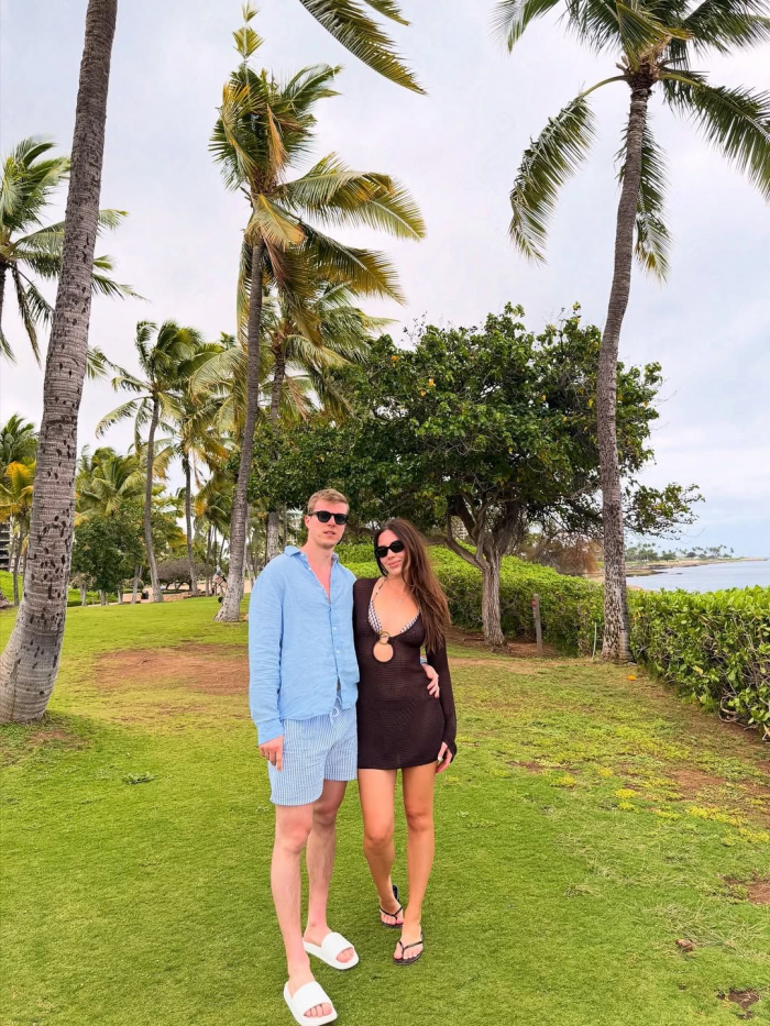 Овечкин с бандой оторвался в Дубае, другие русские ловили рыбу и кайфовали на Гавайях. Что делают наши во время ОИ