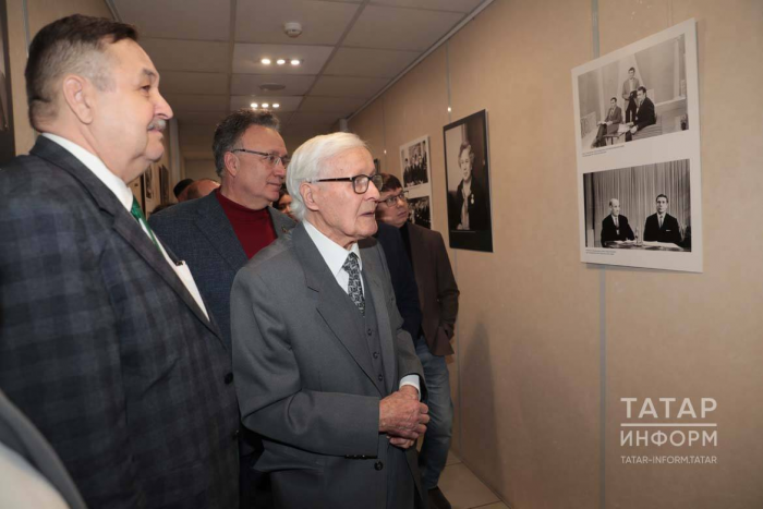 Фотосурәтләрдә – чын тарих: Казанда диктор Рөстәм Нәбиуллинның күргәзмәсе ачылды