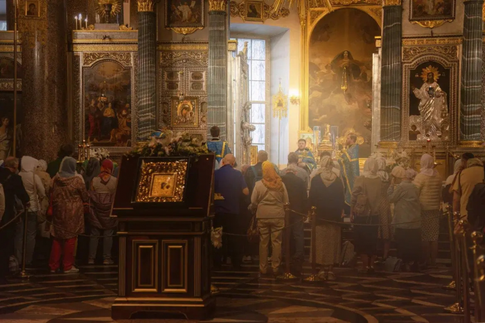 Американец на полном серьёзе сказал - "Русских не победить!": Вот, что его впечатлило