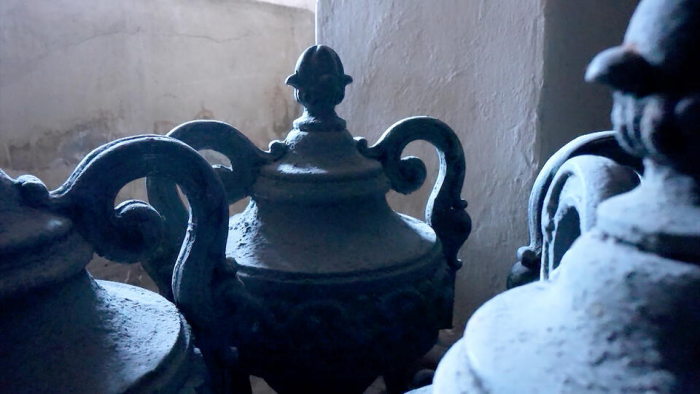 Утраченные элементы декора нашли в подвале Николаевского дворца в Петербурге