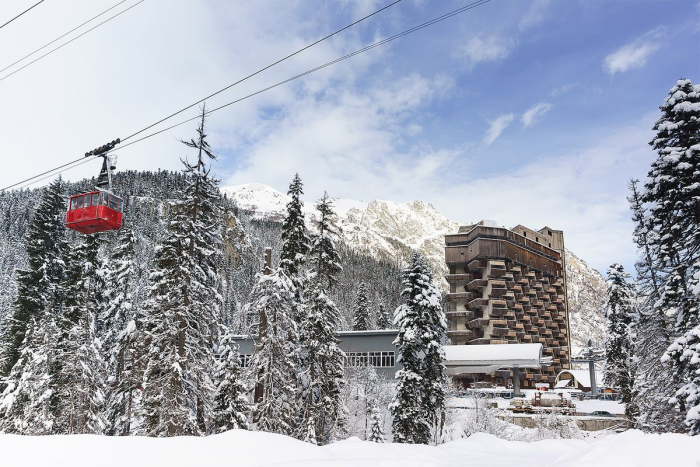 Культовое наследие СССР на Северном Кавказе забросили, а потом разрушили: зачем снесли легендарную гостиницу