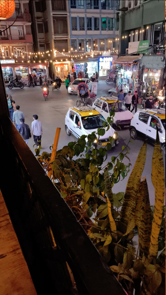 Но можем дать и по лицу, за родную Катманду!