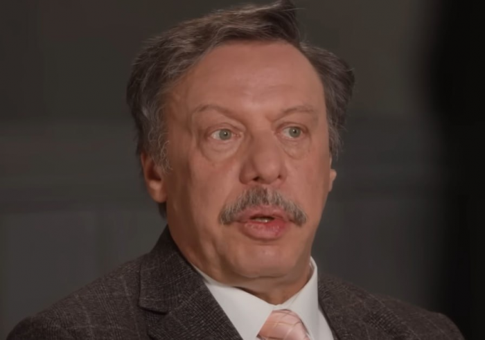 «Теперь понятно, кто крышевал Кудельман»: Барщевский вызвал вопросы отставкой сразу после провала Долиной