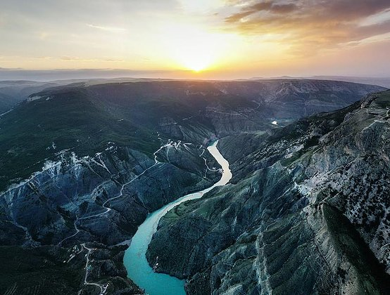 Куда поехать в бархатный сезон 2026 года в России? Лучшие направления для отдыха на море и не только