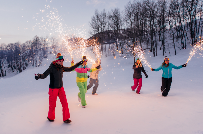 Куда поехать на Новый год в Подмосковье в 2026 году? Топ отелей и санаториев, где можно отметить праздник