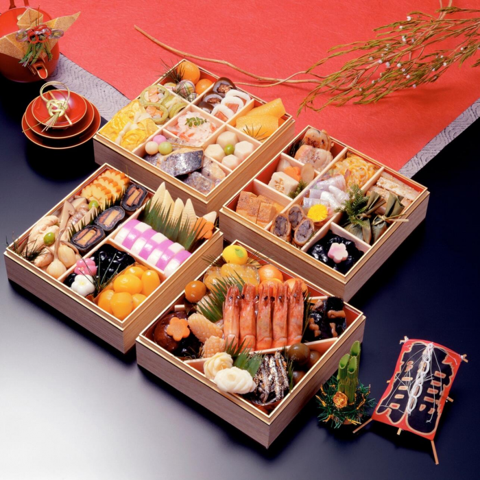 Шум, дзен и долг: как Новый год раскрывает культурный код Азии