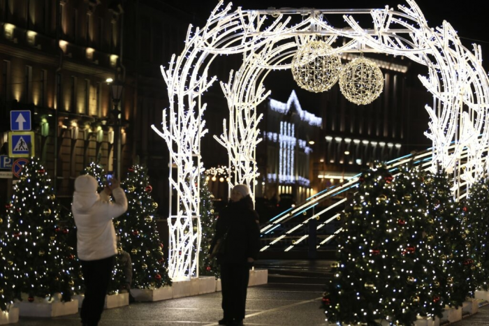 В Петербурге создали больше десятка мест для уникальных новогодних фото