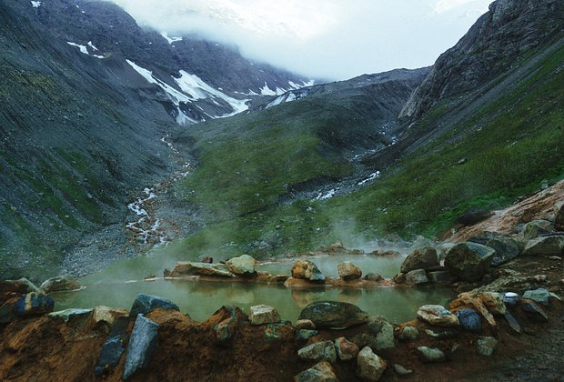 Гора Казбек: интересные факты о знаменитом вулкане Кавказа. Популярные маршруты восхождения и советы по подготовке