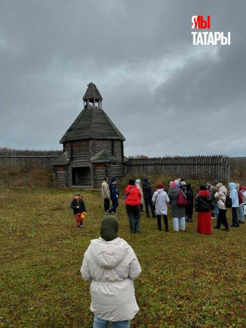 Путешествие по Средневековью, часть 5: Елабуга, Чертово городище и татарский некрополь