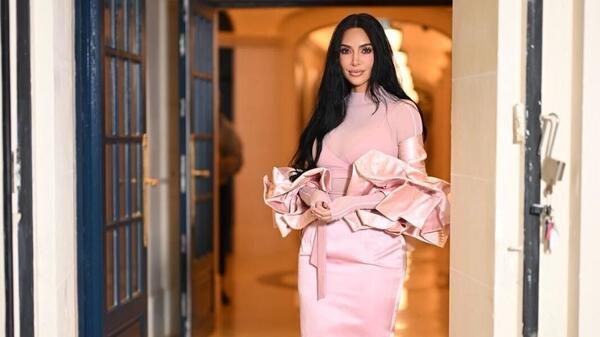 Ким Кардашьян поделилась впечатлениями от романтических каникул с бойфрендом