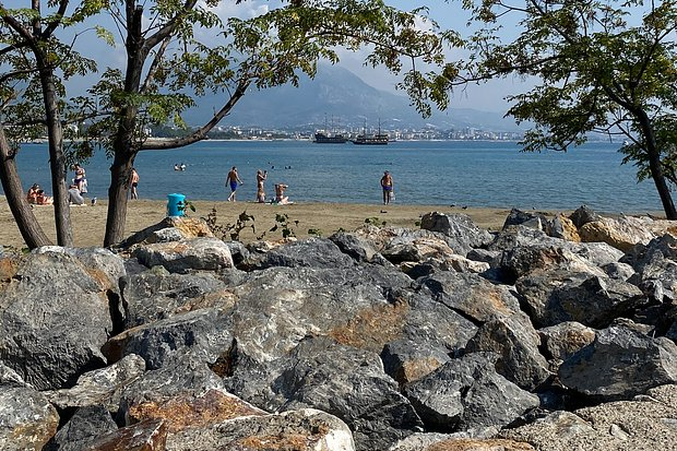 Куда поехать отдыхать летом 2026 года? Больше 20 направлений для отпуска в России и за границей