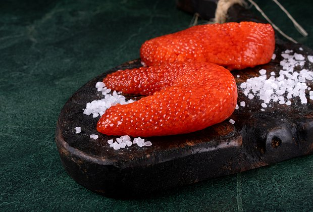 Как быстро засолить икру форели в домашних условиях? Топ-5 простых рецептов