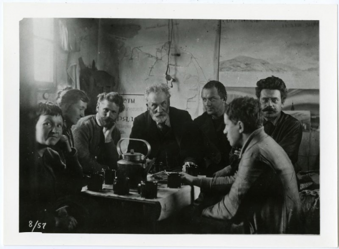 Натюрморт с селедкой