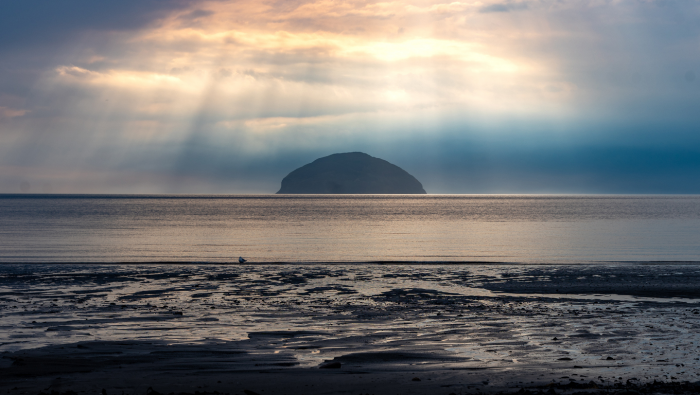 Почему все снаряды для керлинга на Олимпиаде добывают на небольшом шотландском острове