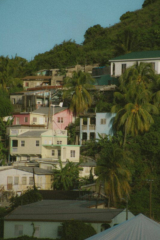 Зарубежные инфлюенсеры переселяются на Карибы и в Европу в поисках новых локаций