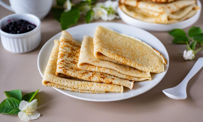 Как приготовить блины на поминки: классический постный рецепт