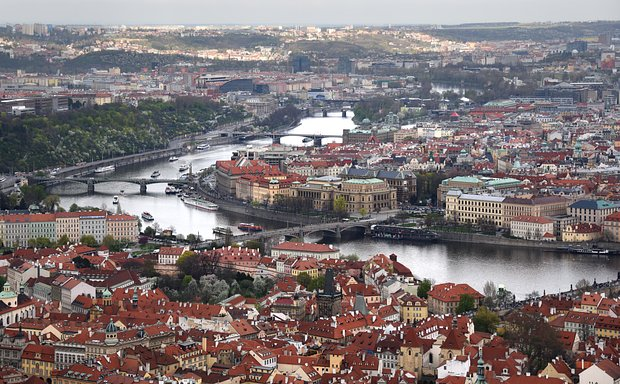 Курорты Чехии остались без туристов из России. Знаменитые Карловы Вары в кризисе, ведь европейцы тратят деньги совсем по-другому