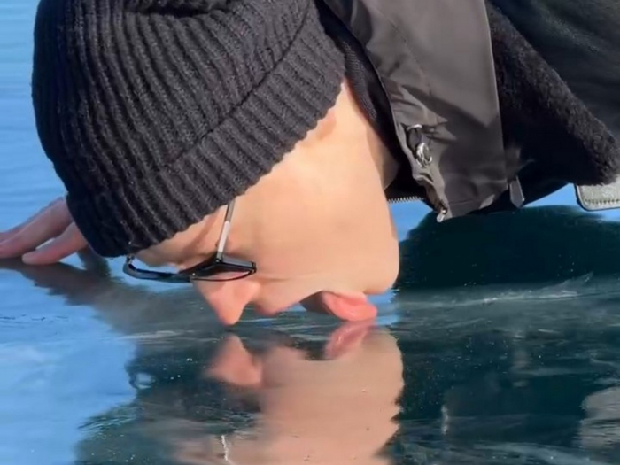 Гид с Байкала раскрыл правду о диком поведении туристов на льду озера