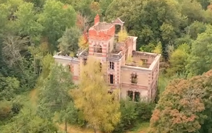 Купил развалины в лесу - друзья посмеивались над чудаком