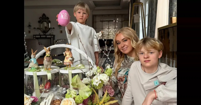 Корзины с цветами и фото из храма: как Виктория и Олег Шеляговы, Яна Рудковская, Татьяна Навка и другие звёзды отметили Пасху