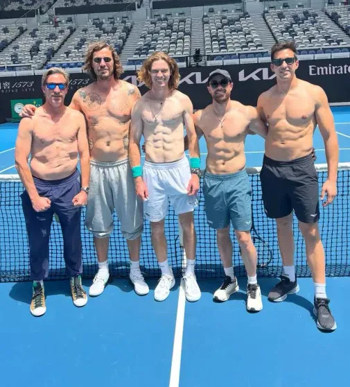 От Калифорнии до Камчатки: как Екатерина Климова с сыном, Анна Седокова, Марат Сафин, миллиардер Николай Саркисов с девушкой и Ида Галич проводят отпуск