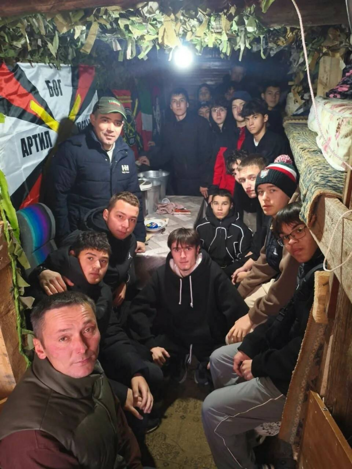 Студенты из Актаныша побывали в блиндаже и подземной мечети комплекса «Егет без»
