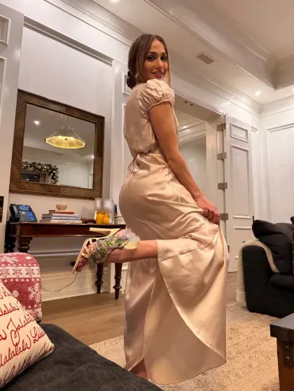 Как Дженнифер Лопес, Кристина Орбакайте, Илон Маск, Селена Гомес и Надежда Оболенцева отметили День Благодарения