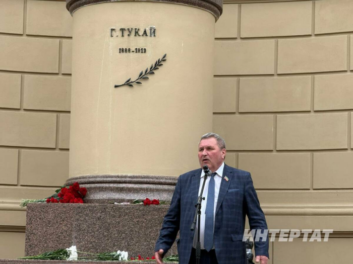 Шигърият бәйрәмендә: «Менә без тагын җыелдык»