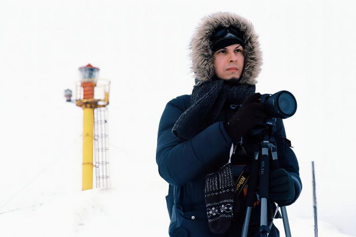 «Он излучал силу, надежность и уверенность» Россиянин 10 лет фотографирует маяки. Как их свет изменил его жизнь?