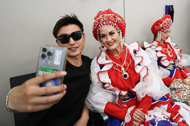 «Худшие туристы в истории». Россия отменила визы для китайцев. Почему в мире не любят путешественников из этой страны?