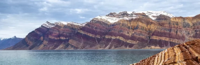 Геологи объяснили, почему Гренландия богата природными ресурсами