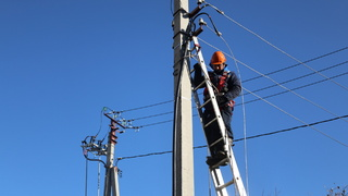 В Барнауле открыли первый в России памятник судебным приставам. Фото