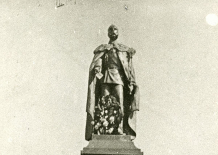 Легенда о царе, спрятанном в пруду