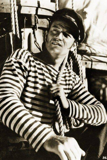 Сколько полос на тельняшке, и еще несколько вопросов о рубашке моряков