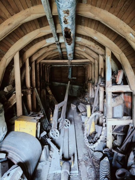 40 лет под замком